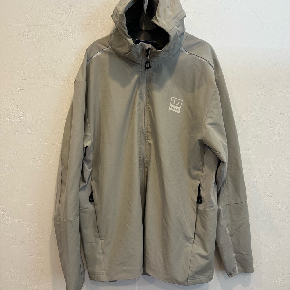 Huk Gray Raincoat Lightweight Hooded Design